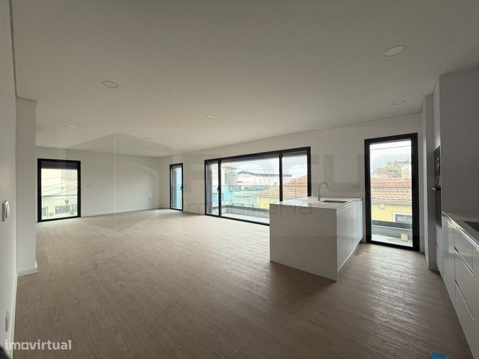 Novidade no mercado !!! Apartamento T2 +1 com 2 SUITES Aveiro / Esg...