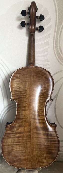 Скрипка Ціла 4/4 з вишуканою Фурнітурой та чудовим звуком !