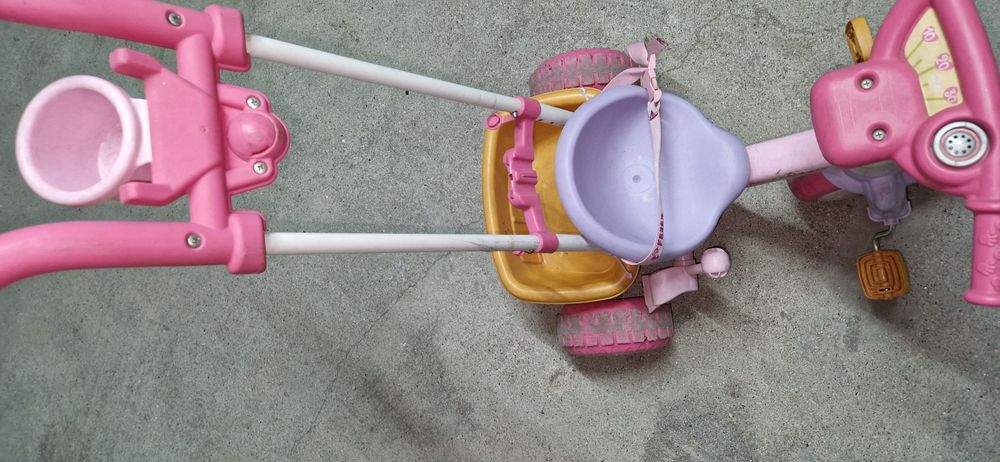 Triciclo para crianças com cinto