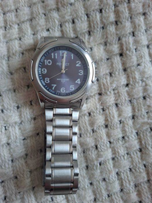 Продам чоловічий годинник