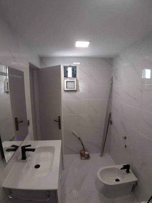 Moradia T2 totalmente renovada com garagem privativa em Cernache