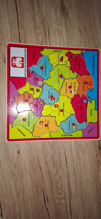 121. Drewniana mapa Polski - puzzle, nauka województw