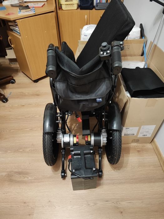 Wózek inwalidzki elektryczny