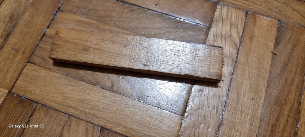 Parkiet Dębowy klapki 22x110 mm