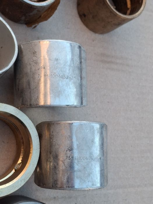 Втулки шатуна(ЗАВОД) ЯМЗ(МАЗ)КАМАЗ МТЗ(240,245,260)СМД ЮМЗ(д65)ГАЗ ЗІЛ