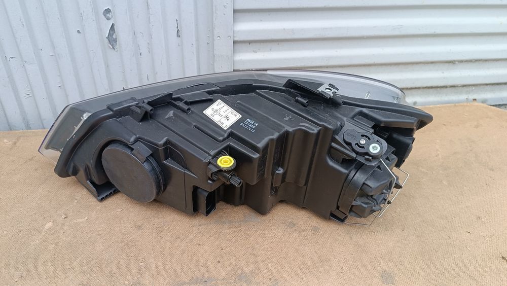 Vendo farol direito de VW polo 6R ano 2009/14