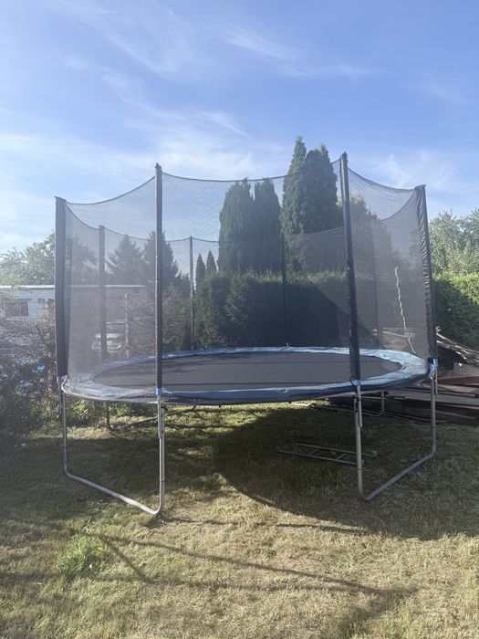 Trampolina duza ogrodowa