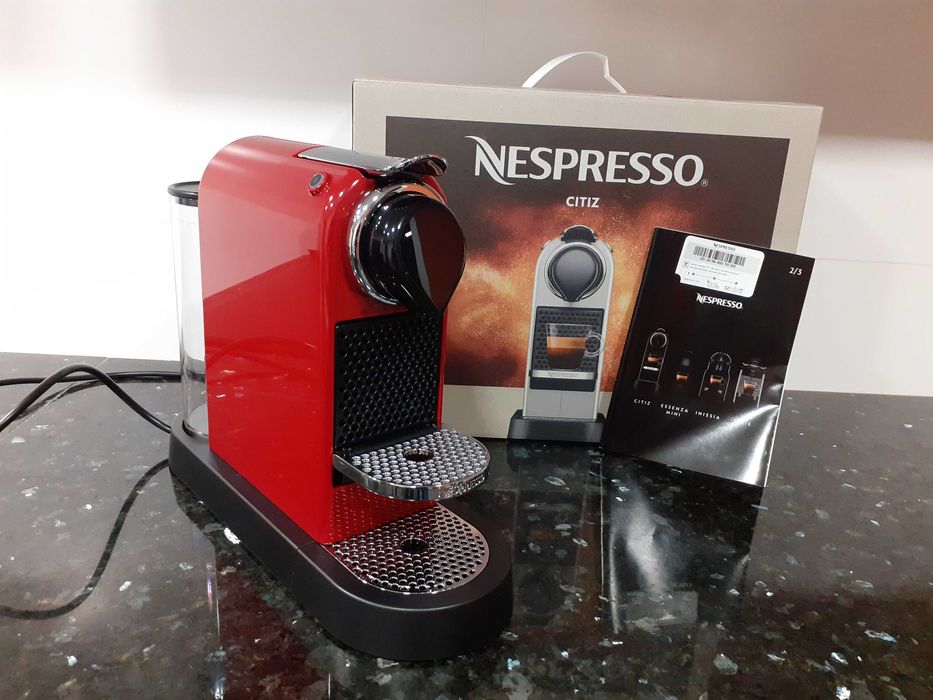 Máquina de café Nespresso CitiZ Cherry Red