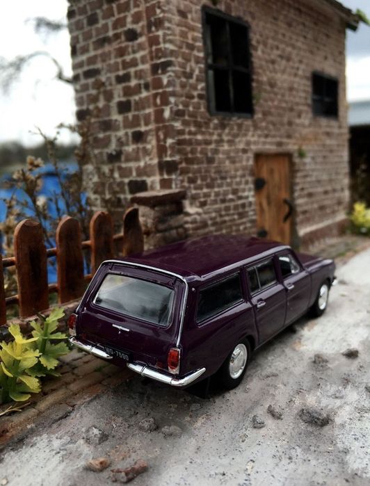 WOŁGA GAZ 24-02-auta PRL,model,autka,kolekcja