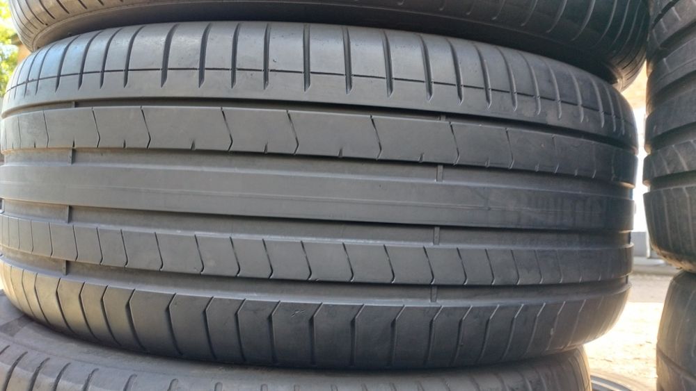 285 45 R21 2+2 Pirelli PZero RunFlat+звичайні Склад Шин вул.Дружківська12