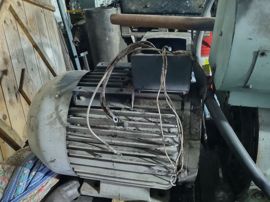 Дизельний двигун  DEUTZ F6L413FR для дизель-генератора, дизельної елек