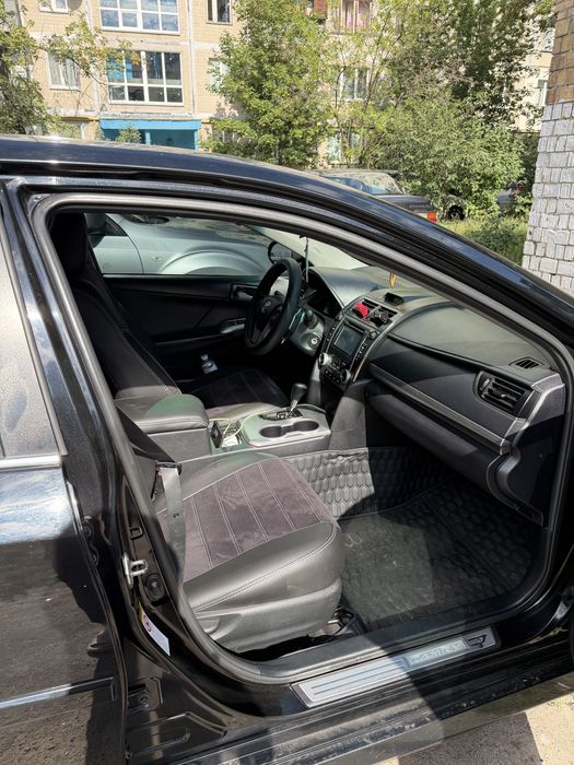 Продам Toyota camry