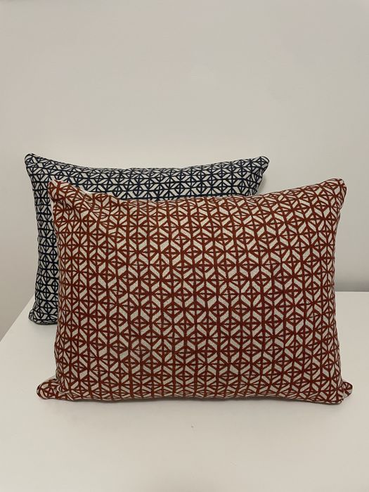 Capas de almofadas decorativas com enchimento