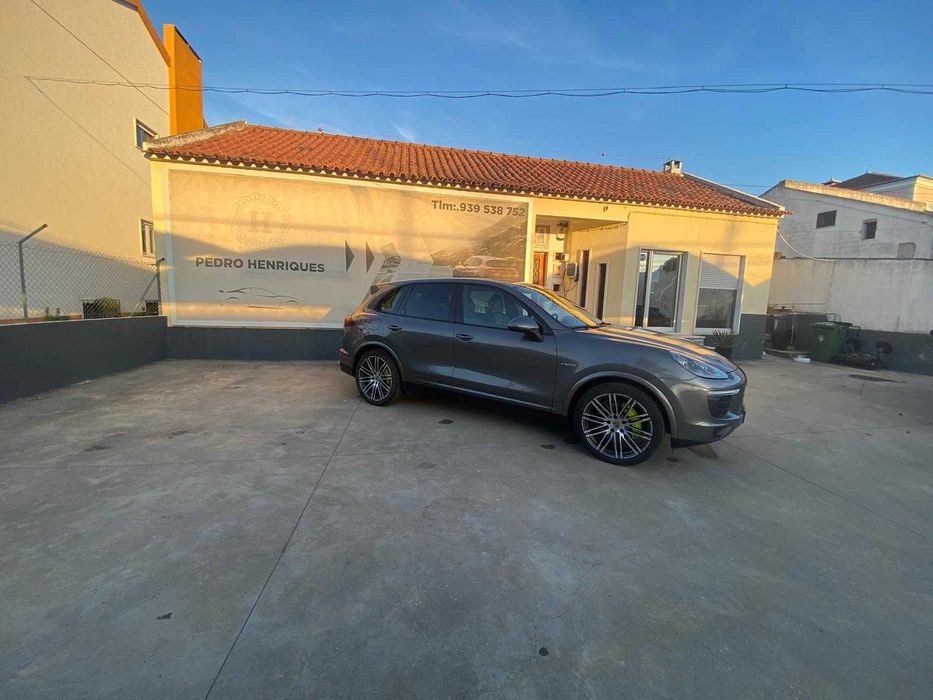 Porsche Cayenne S E-Hybrid