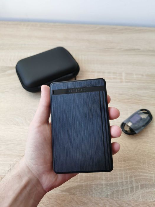 750Gb USB 3.0 HDD внешний жесткий диск Hitachi + чехол