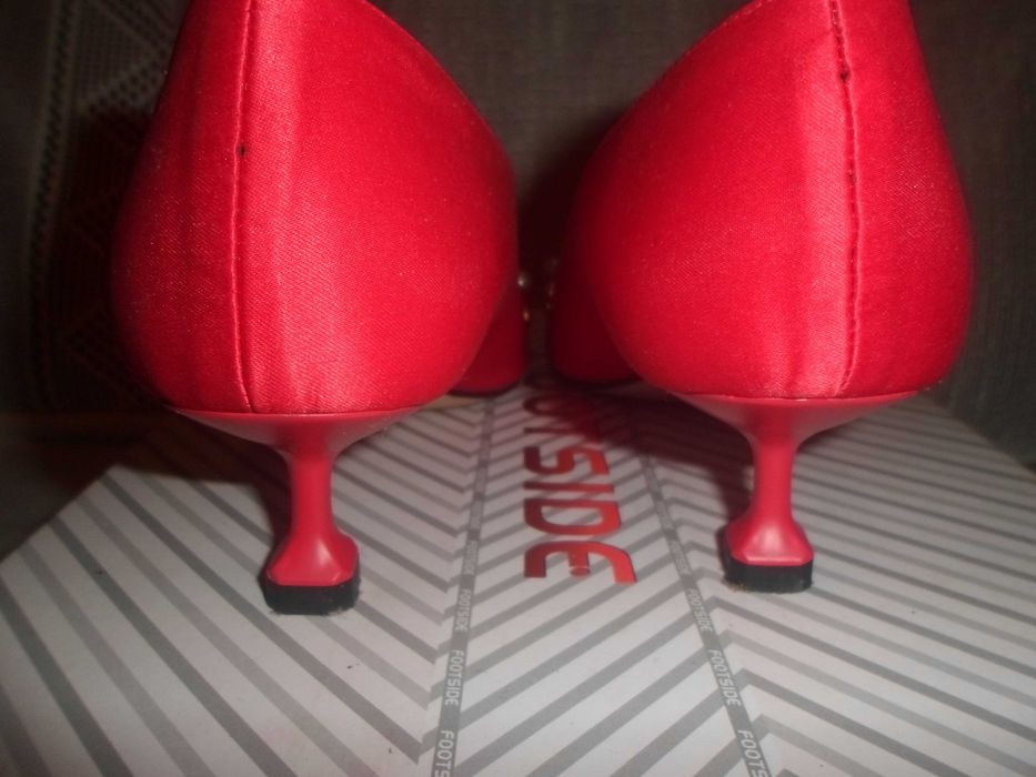 sapatos como novos  para cerimónia para senhora