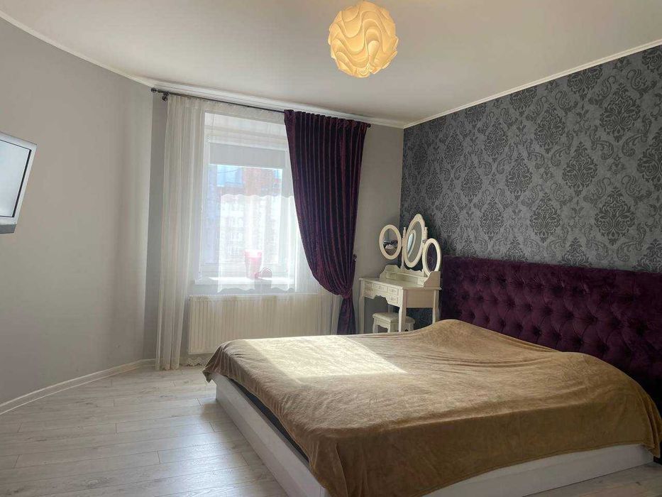 Продаж трикімнатної квартири 113 000$  поруч з парком