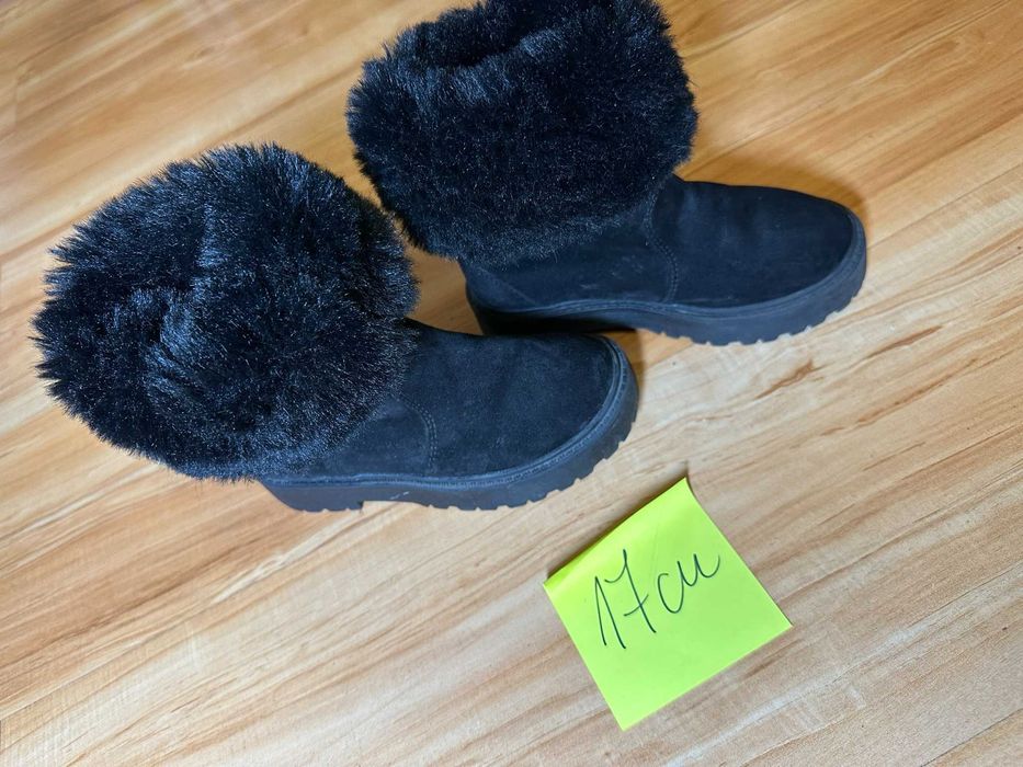 Botki Zara 27 rozmiar, wkładka 17cm