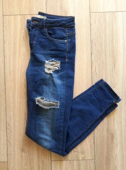 Spodnie jeans rozcięcia Pull&Bear 34