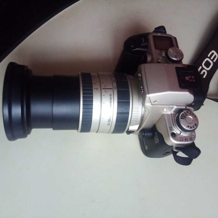 Canon EOS 50E como nova. Negociavel