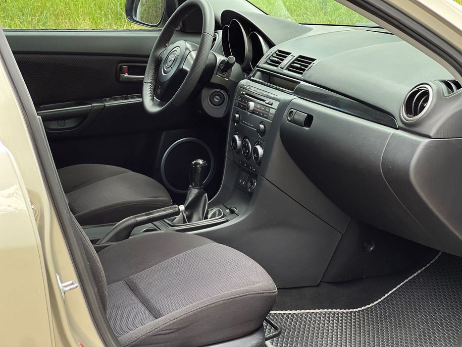 Mazda 3 2008р 1.6 бензин