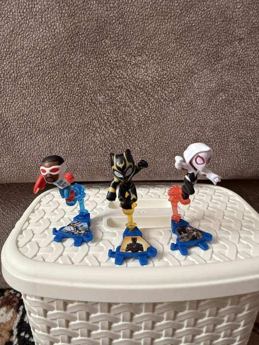 Фігурки Марвел Кіндер