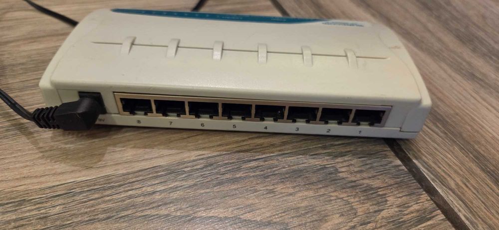 Коммутаторы D-Link DES-1008D, D-Link DES-1008A, Surecom EP-808SX-C