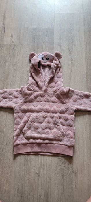 Тепла кофточка на дівчинку