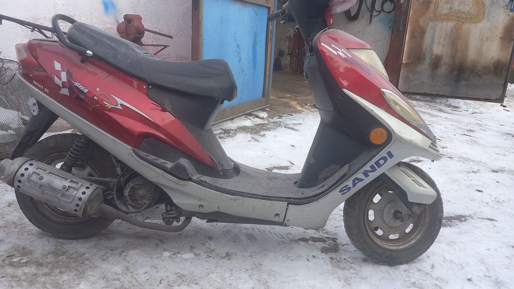 Продам скутер 80 кубов