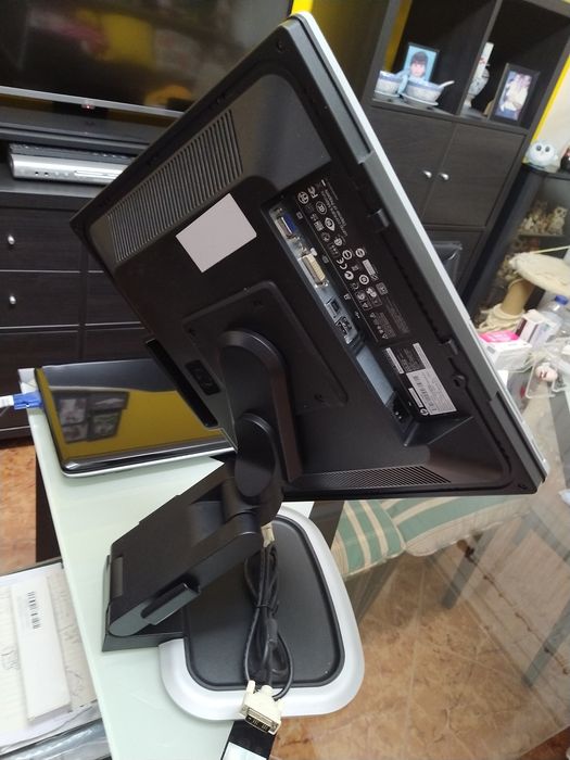 Monitor HP 19"polegadas, casa apartamento vivenda quarto escritório.