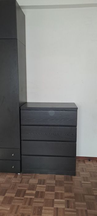 Cómoda quarto preta