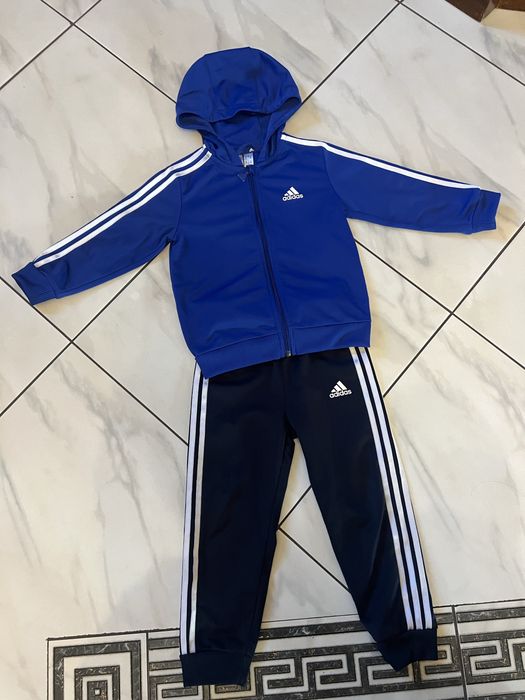 Костюм adidas 98р