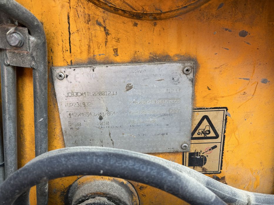 Екскаватор-навантажувач JCB 3CX ECO