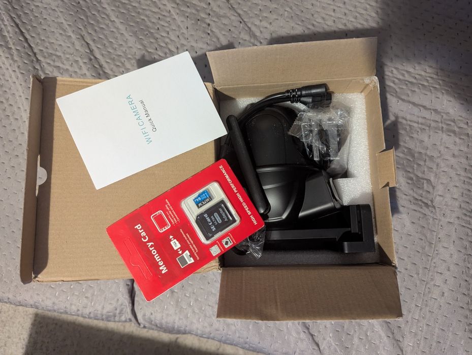 Kamera wifi na  zewnątrz i wewnątrz