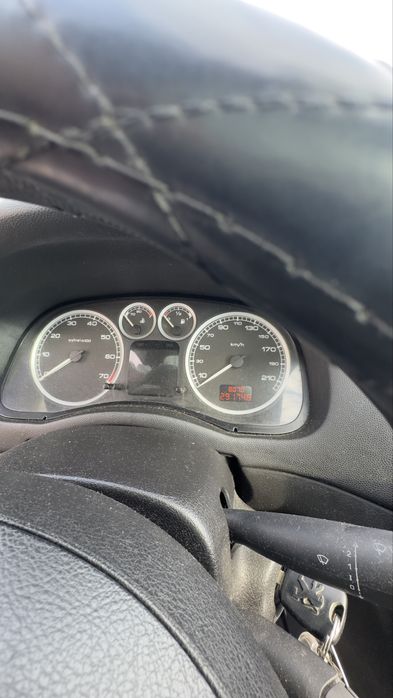 Peugeot 307 ……..