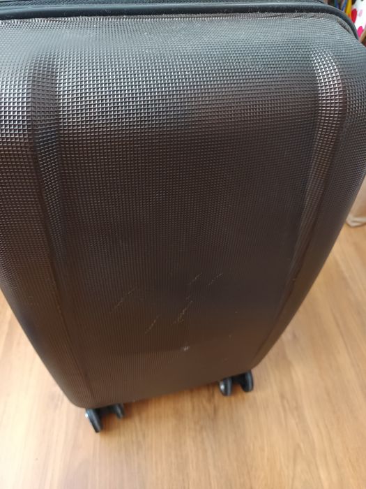 Walizka podróżna na kółkach