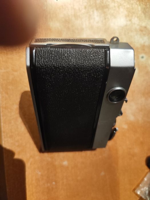 Máquina fotográfica antiga Petri 1.9