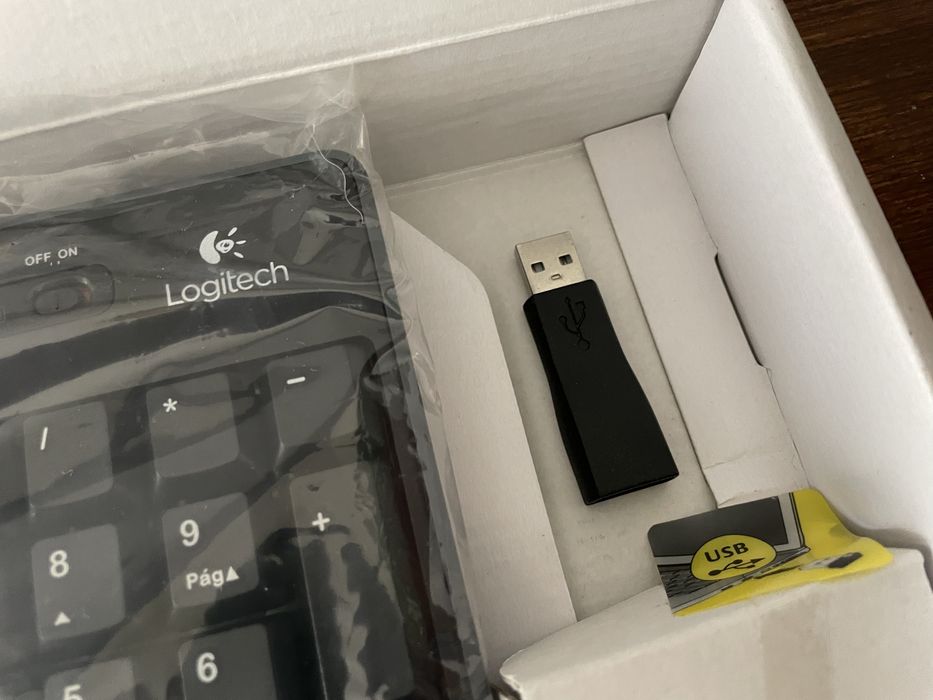 Teclado sem fios Logitech NOVO