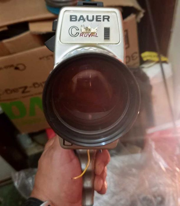 Câmara Super 8 Bauer C Royal (P/ Peças ou Reparação) Lente Schneider