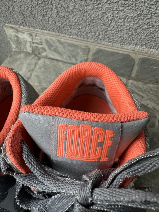 Sneakersy Nike Wolf 37,5