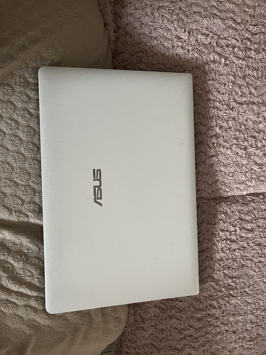Laptop uzwywany asus x501a
