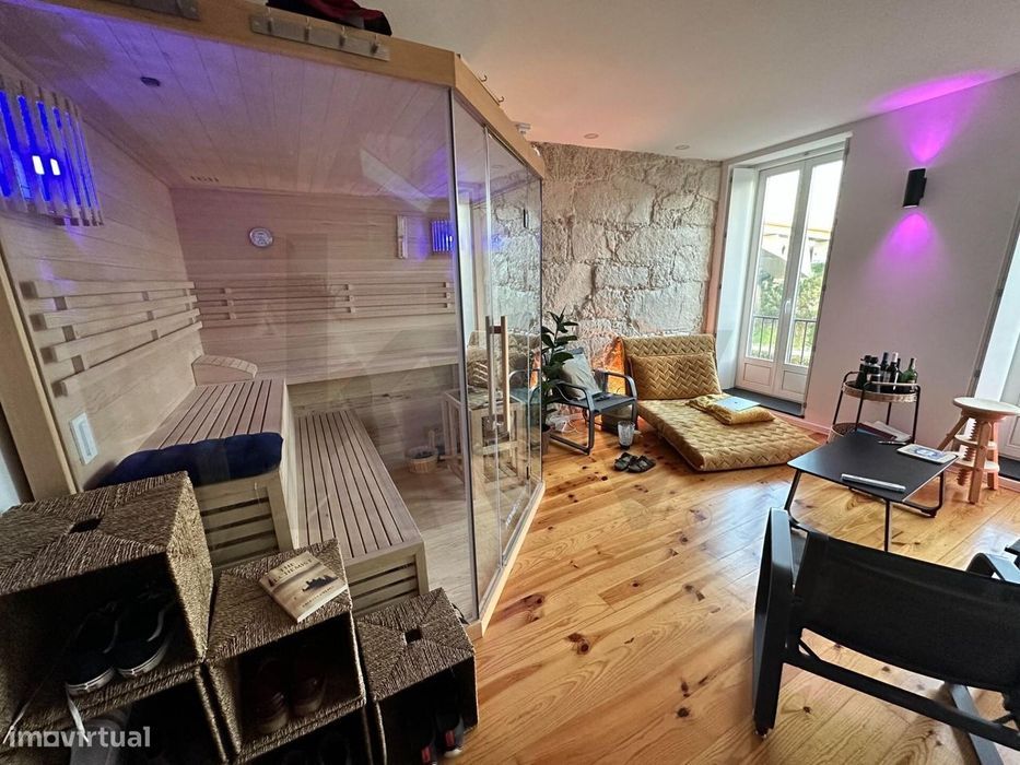 Uma encantadora Jóia com sauna sobre o Douro - T1 com vistas deslumbra