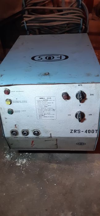 Zestaw prostownikowy rozruchowy ZRS 400 T 12/24V