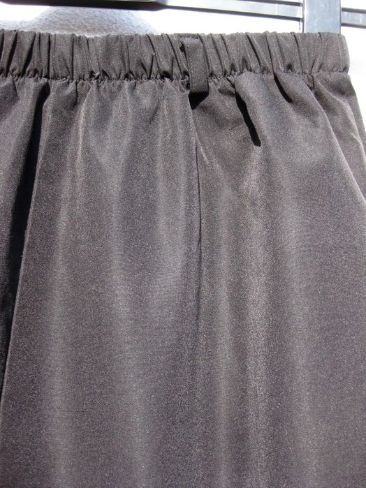 Стильные модные чёрные брюки на резинке высокая талия S M