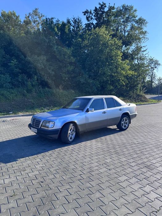 Продам мерседес 124