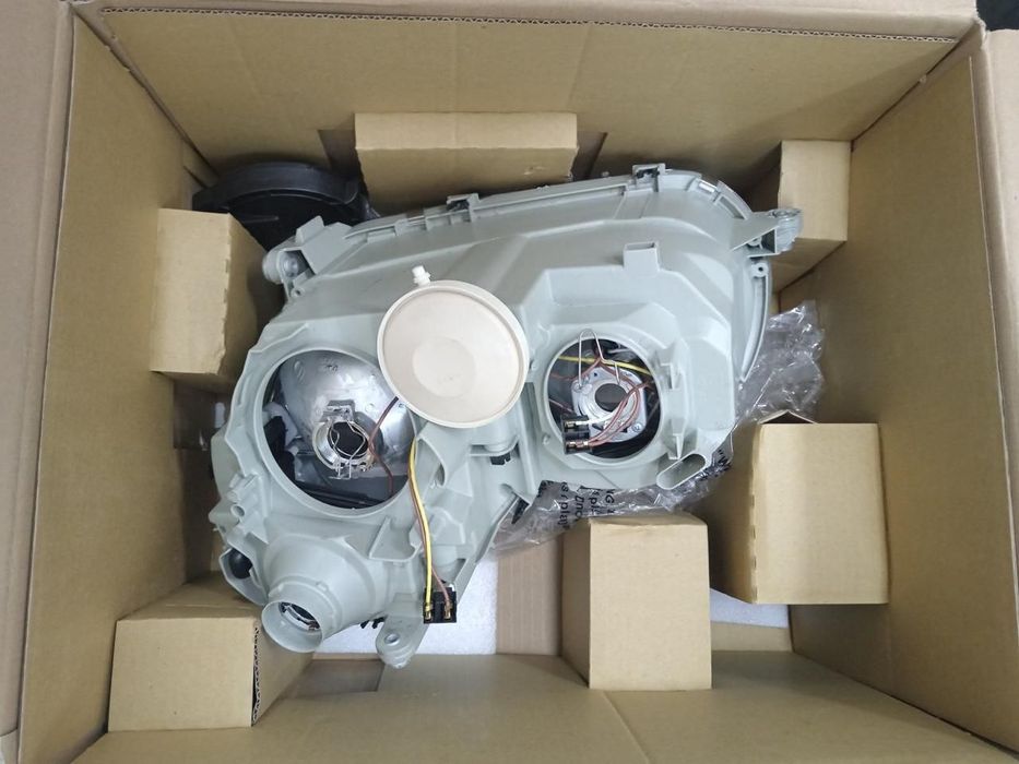 Нові Фари  для мерседеса привезені з Европи