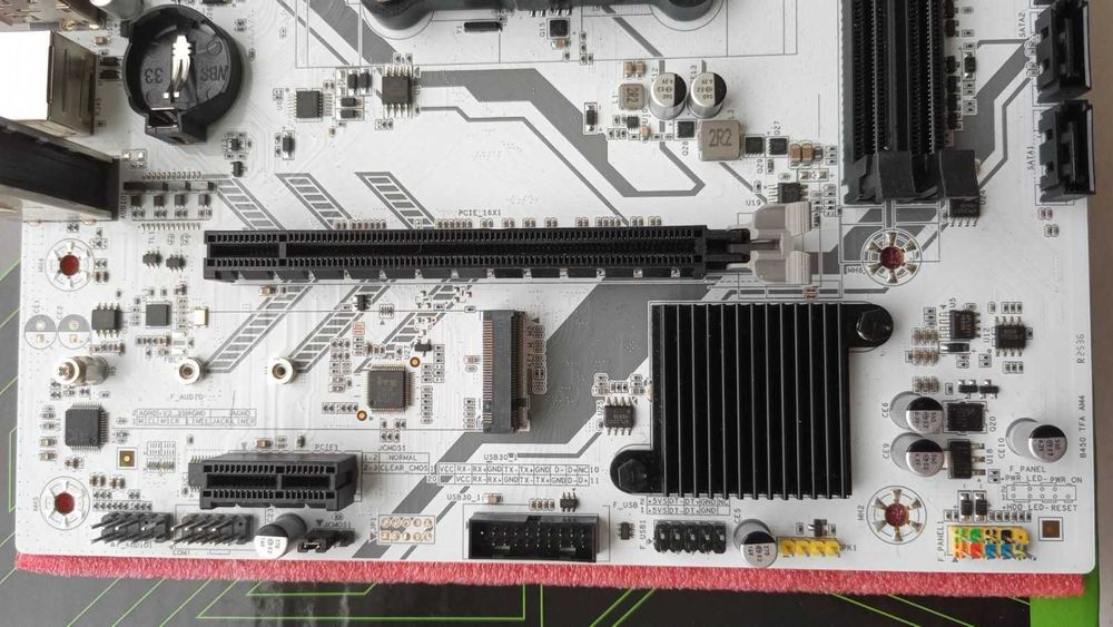 AM4 MACHINIST B450 процессор Ryzen 3 3200GE 4 ядра 4 GHz Video Vega 8