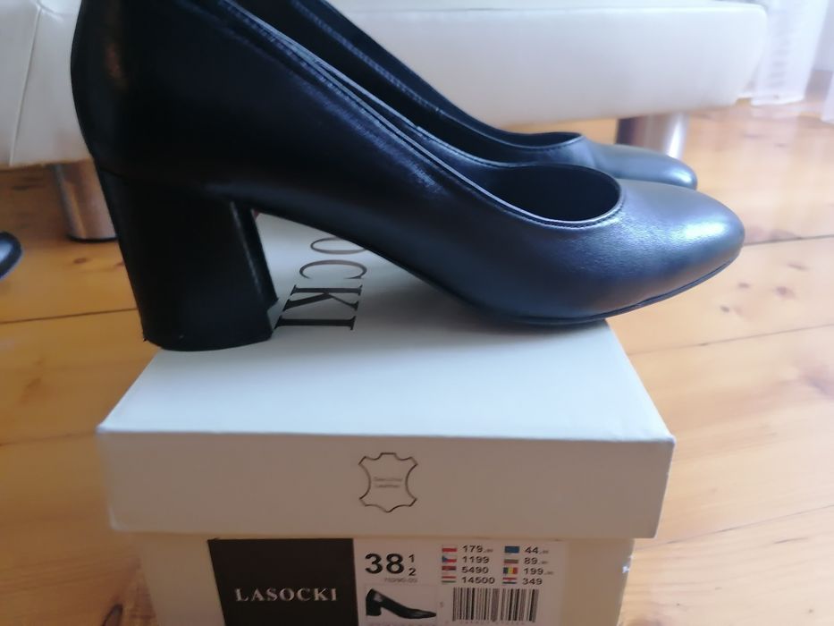 Czółenka półbuty baleriny lasocki 38.5