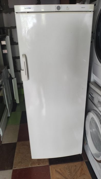 Холодильник . Холодильник.