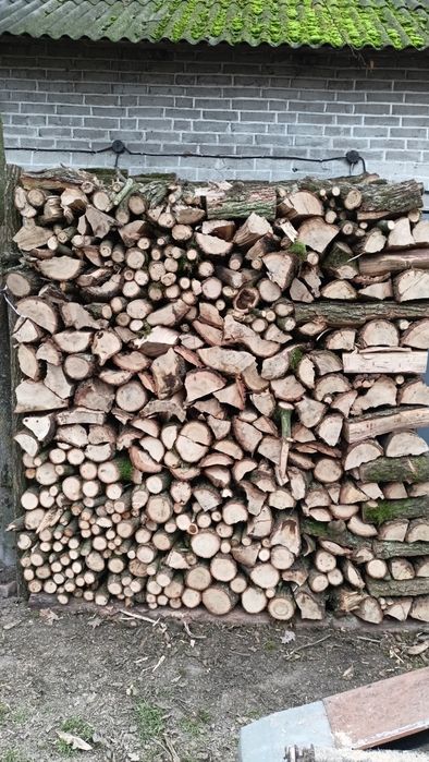 Drewno dębowe dziabane